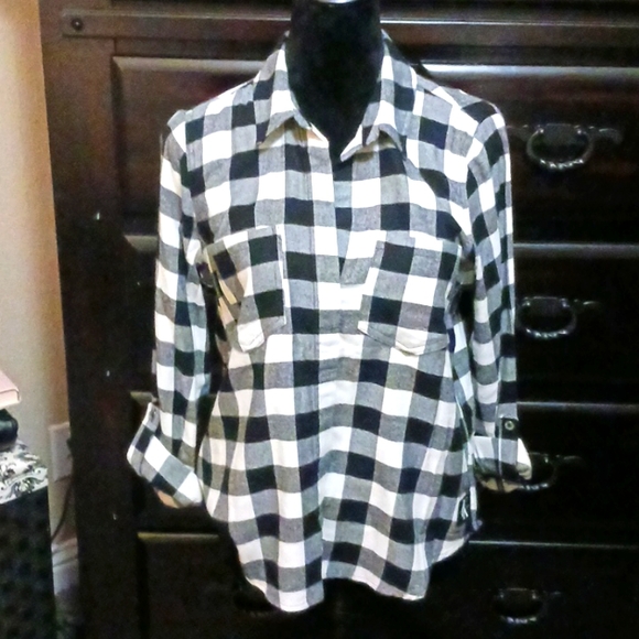 📌CK Buffalo plaid blouse - Picture 1 of 7